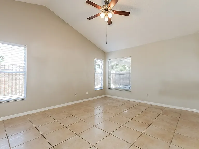 1505 Scotch Pine Dr — Photo 11