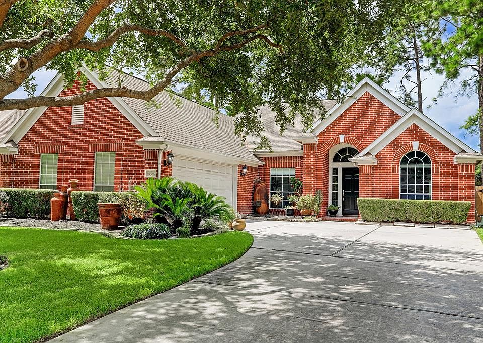 1st image of 18306 Camellia Estates Ln