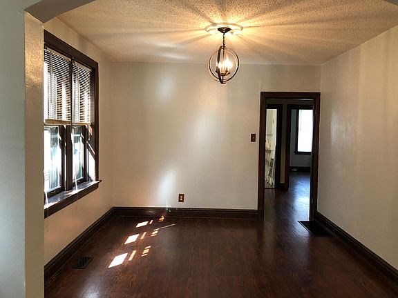 5th image of 3949 Fillmore St #A