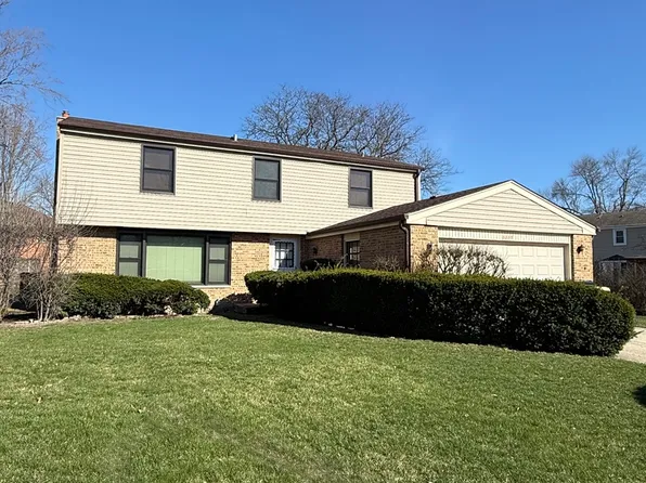 3205 N Volz Dr E, Arlington Heights, IL 60004