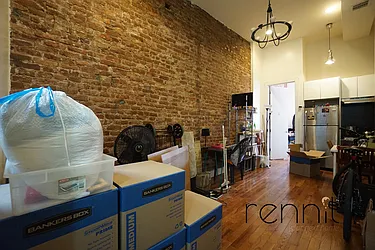 Rented by Rennit Inc.