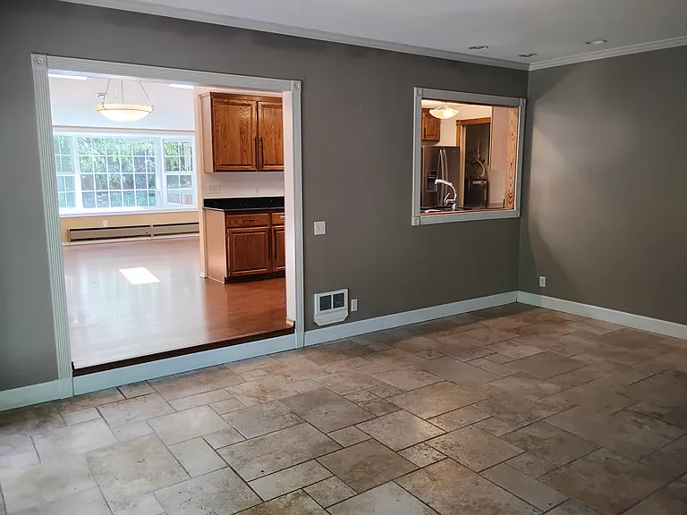 6148 NE 184th St — Photo 10