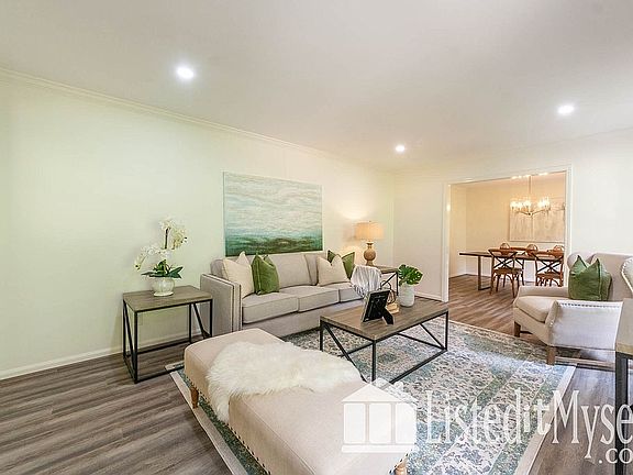 2nd image of 2426 Gawain Dr