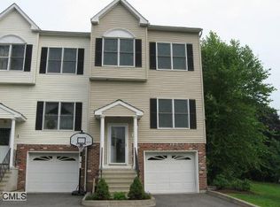 17 Hayestown Rd #1, Danbury, CT 06811