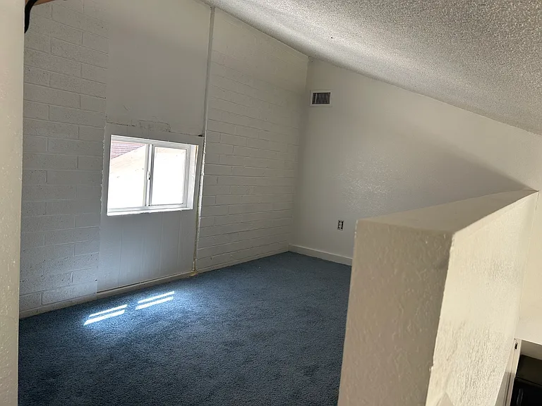 380 Riverfront Dr #A — Photo 18