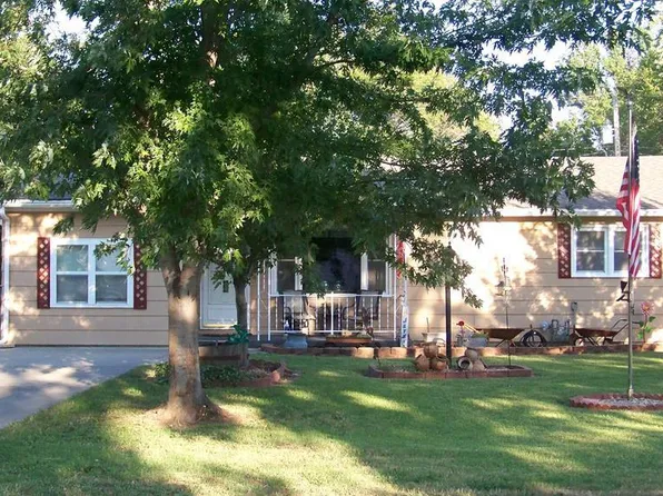 516 N Western Ave, Chanute, KS 66720