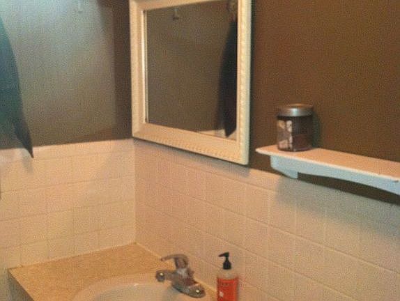 3rd image of 101 E 109th St