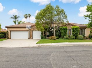 221 Grand Oaks Dr, Glendora, CA 91741