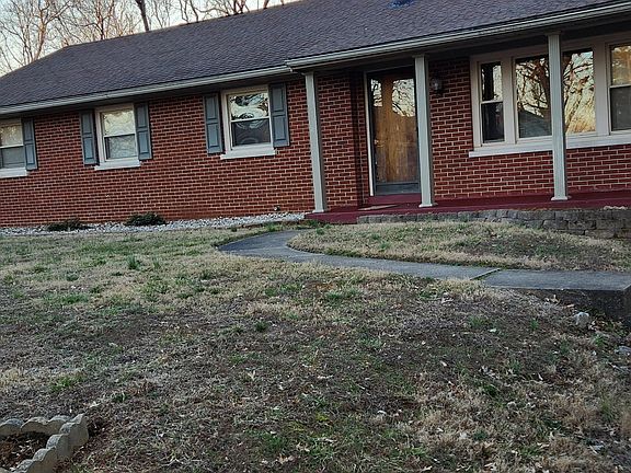 3rd image of 712 Prince Dr