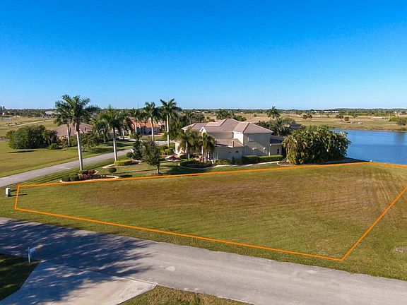 3rd image of 18558 Royal Hammock Blvd #1