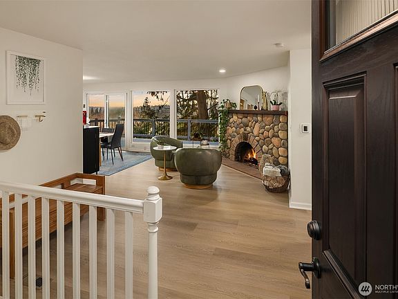 3rd image of 17030 Tiger Mountain Road SE