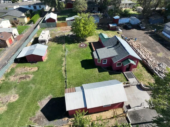 2829 W 9th St, The Dalles, OR 97058
