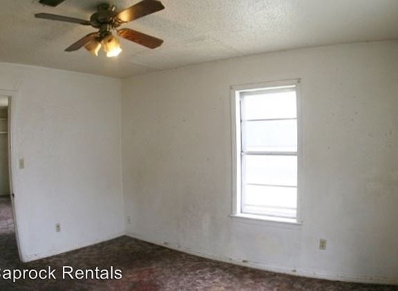4th image of 1312 N Reid St