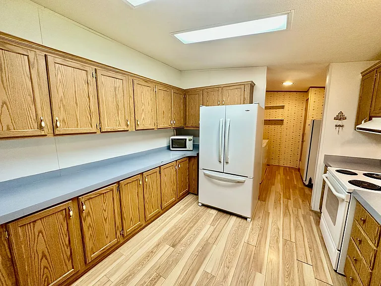 6304 Sundown Dr — Photo 9