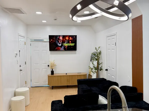 197 S 11th St Floor 3, Newark, NJ 07107