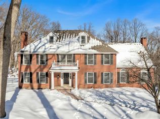 853 Shadow Ridge Rd, Franklin Lakes, NJ 07417