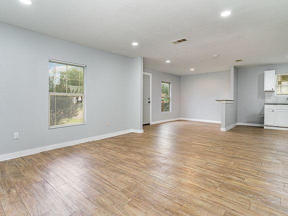 2nd image of 1322 Galloway Ave