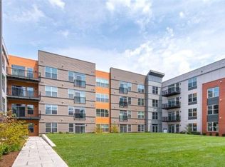129 Arsenal St #21, Watertown, MA 02472