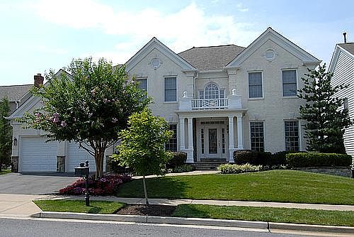 1st image of 202 Jay Dr