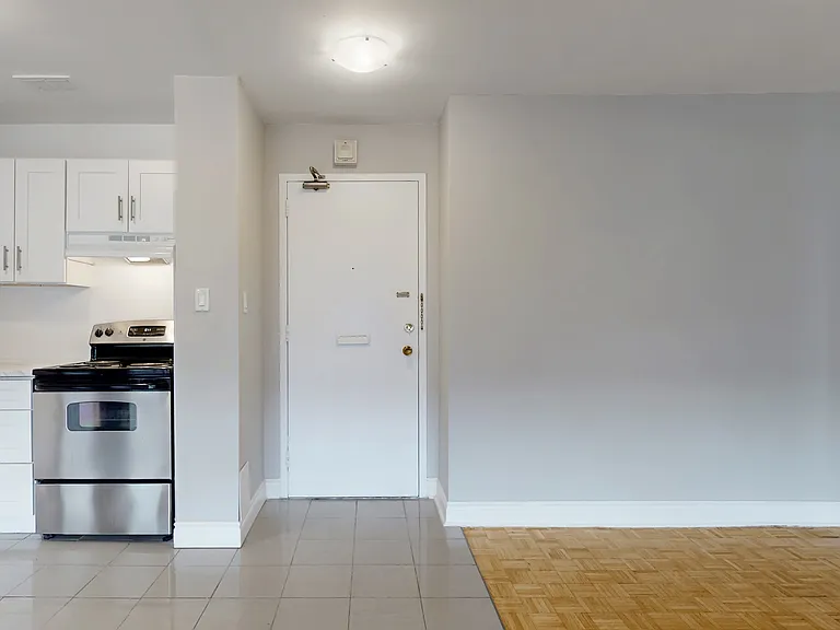 385 Gibb St — Photo 25