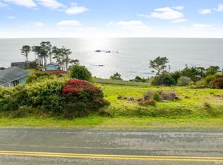 38650 Pacific Dr, Gualala, CA 95445