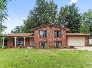 1301 Kim Dr, O Fallon, IL 62269