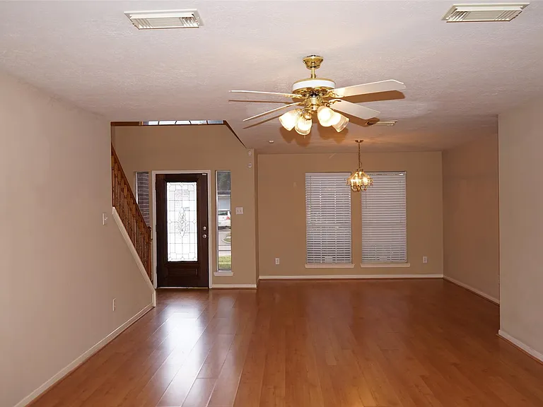 18807 Timbers Dr — Photo 5