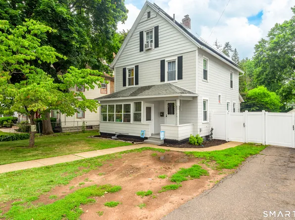 165 Oak St, Manchester, CT 06040