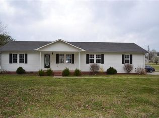 19 Terry King Dr, Estill Springs, TN 37330