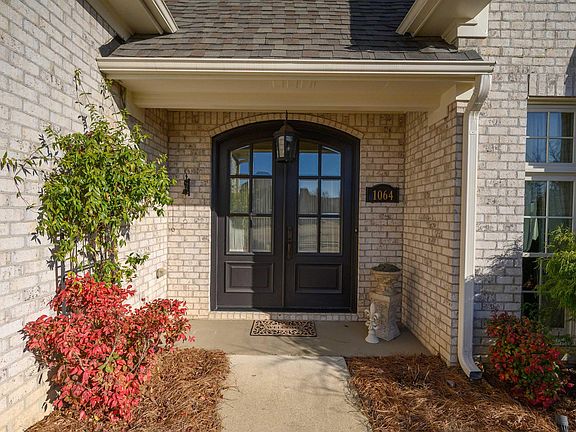 4th image of 1064 Regency Way