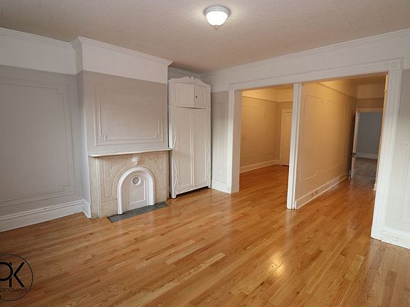 2nd image of 550 Leonard St Floor 2