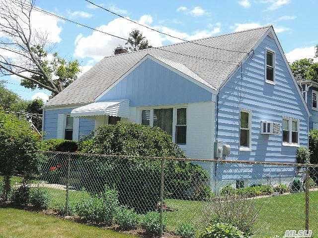 1st image of 620 Irving St