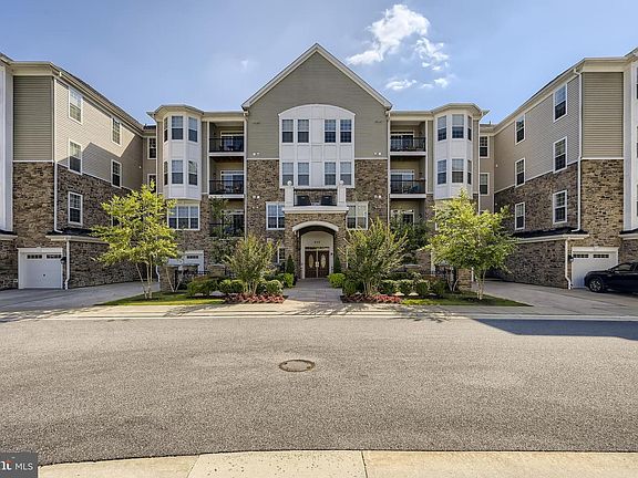 2nd image of 625 Quarry View Ct Unit 302