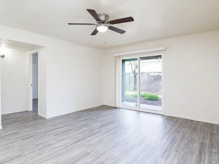 2 months Free Laterl 14 Call today to lock in — Photo 12