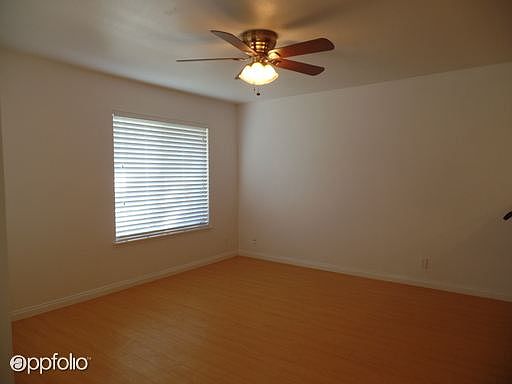 2nd image of 209 Sharon Ln
