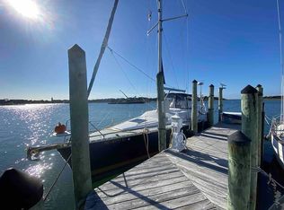 260 Irvin Garrish Hwy UNIT 10, Ocracoke, NC 27960