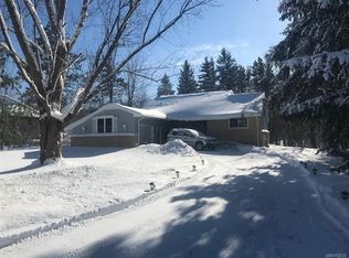 4863 Hickory Rd, Hamburg, NY 14075