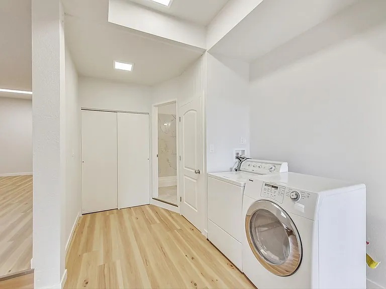785 Mangels Ave — Photo 32