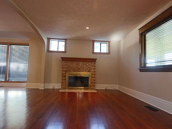 3rd image of 1216 E 34th Ave