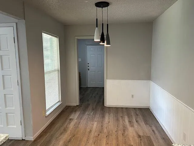 2 bed, 1.0 bath, 950 sqft, $1,295 — Photo 4