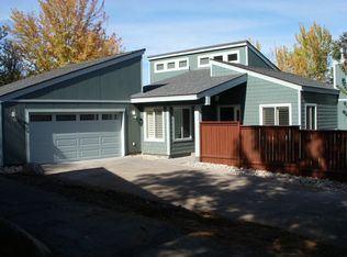 6457 Meadow Valley Ln, Reno, NV 89519