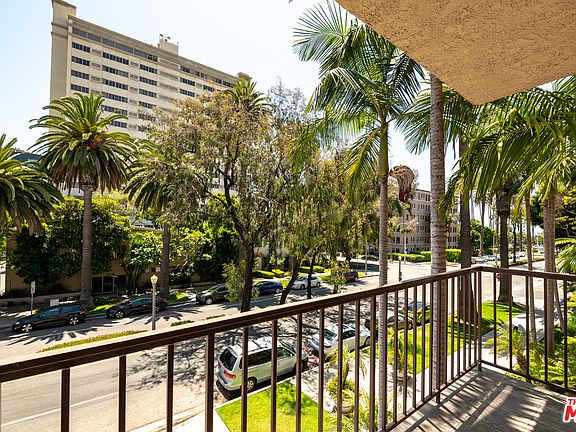 2nd image of 211 California Ave Unit 304