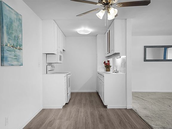 4th image of 6455 La Jolla Blvd Unit 243