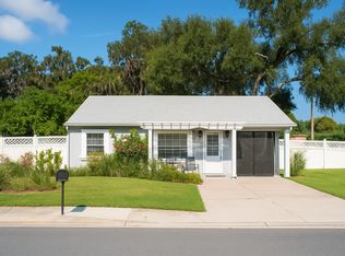 161 N Sunset Dr, Mount Dora, FL 32757