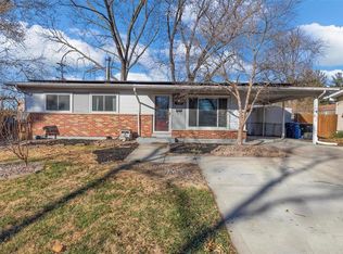 1565 Aspen Dr, Florissant, MO 63031