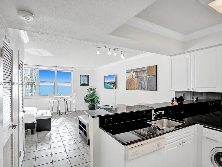 2501 S Ocean Dr #1219 — Photo 3