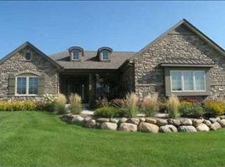 5805 Fairway Dr, West Des Moines, IA 50266