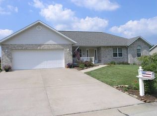 34 Rhineland Pl, Millstadt, IL 62260