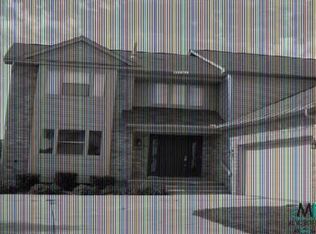 40663 W Harmon Dr, Sterling Heights, MI 48310