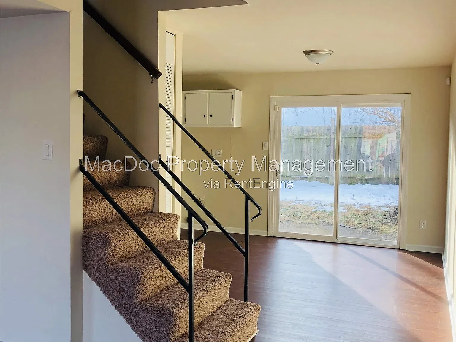 3 bed, 1.5 bath, 1141 sqft, $1,745 — Photo 3